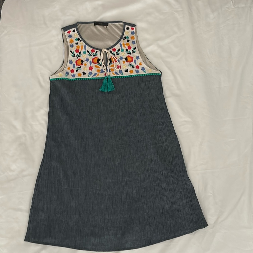 THML sleeveless chambray/floral dress